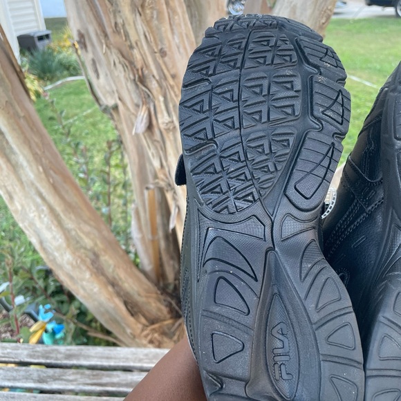 Fila Men's Black Athletic Shoes - Picture 4 of 5